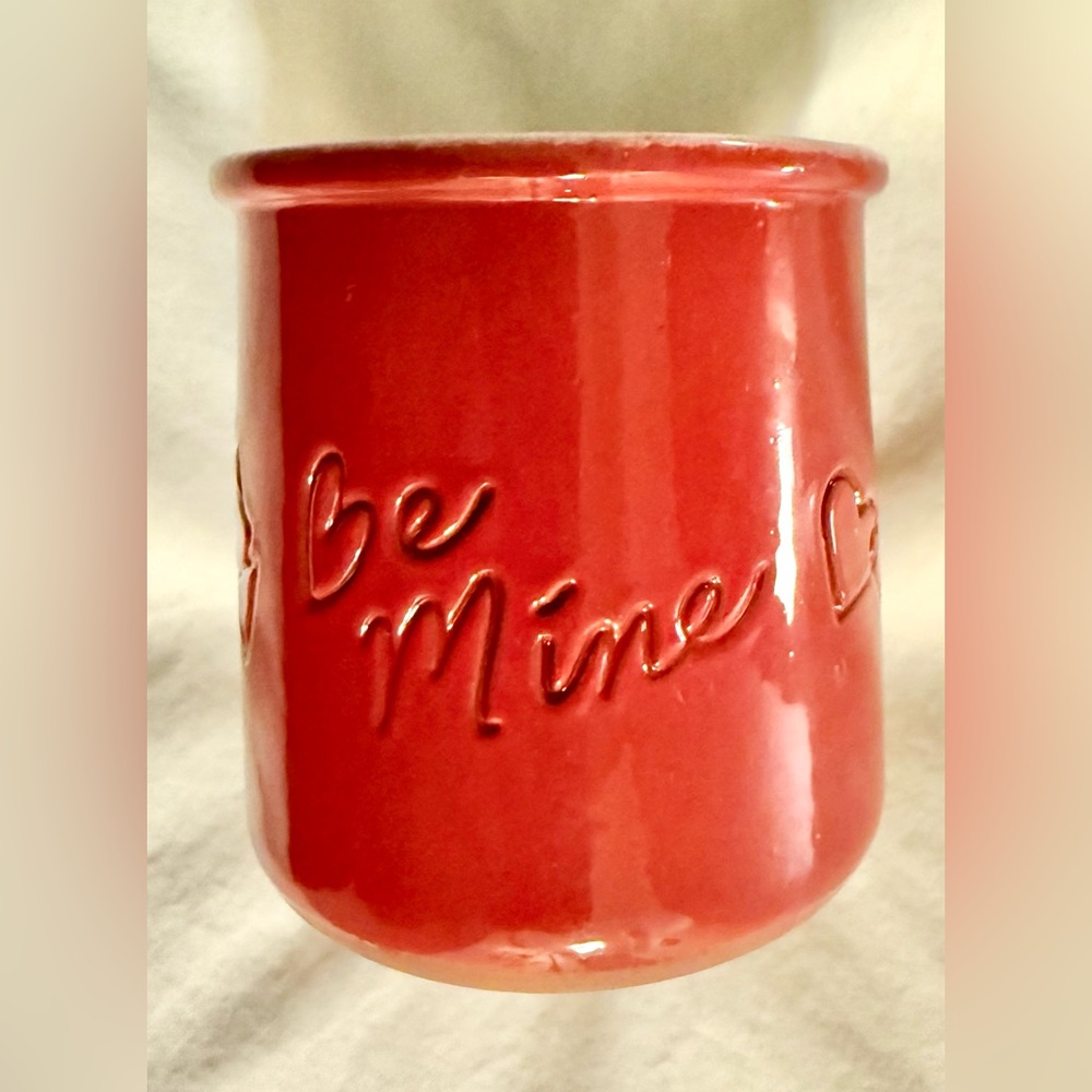 RED LIMITED EDITION LA FERMIERE “BE MINE” POT - MOUSSE CANDLE PLANTS CUSTARD